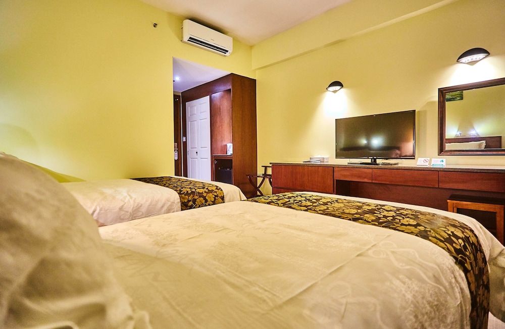 Serenti Hotel Standard Room, 2 Twin Beds 3