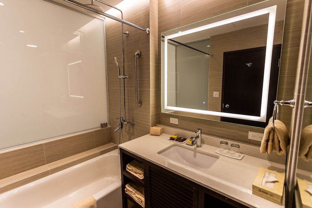 Surfrider Resort Hotel Executive Room, 2 Queen Beds, Non Smoking 5