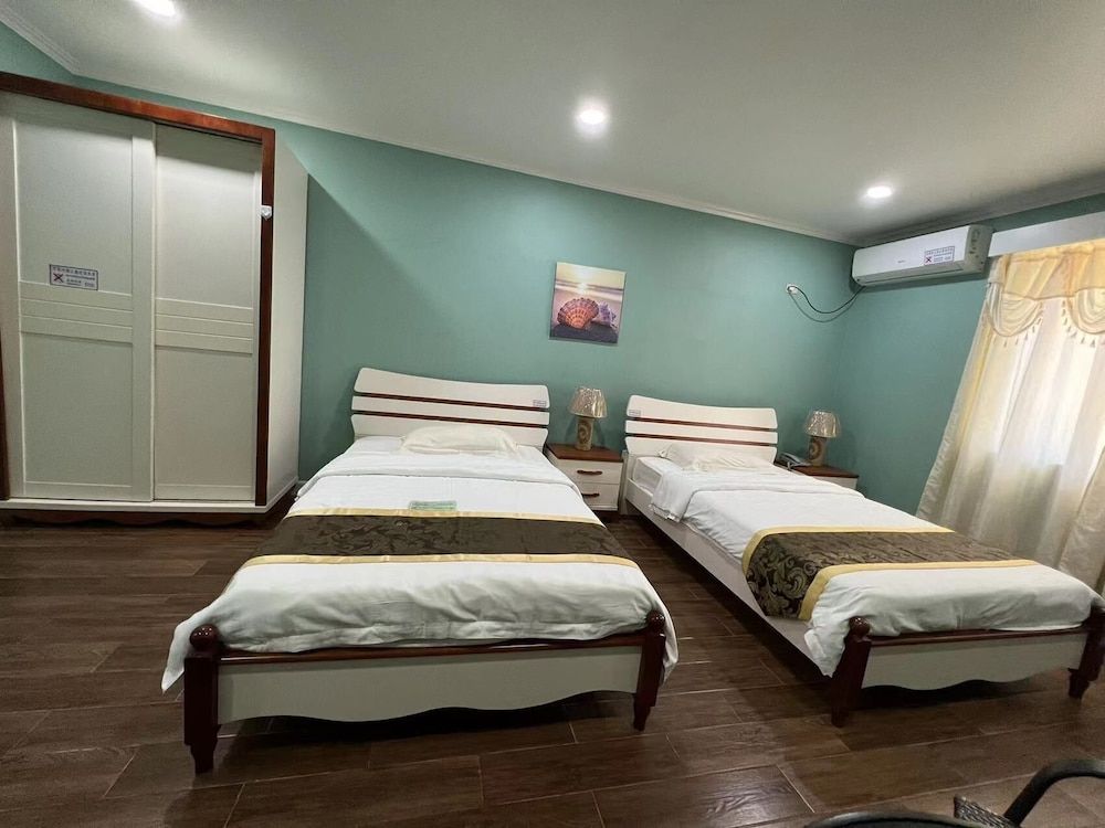 Beach Garden Hotel Deluxe Room, 2 Twin Beds, Kitchenette 2