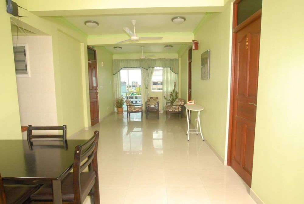 undefined House Clover 10