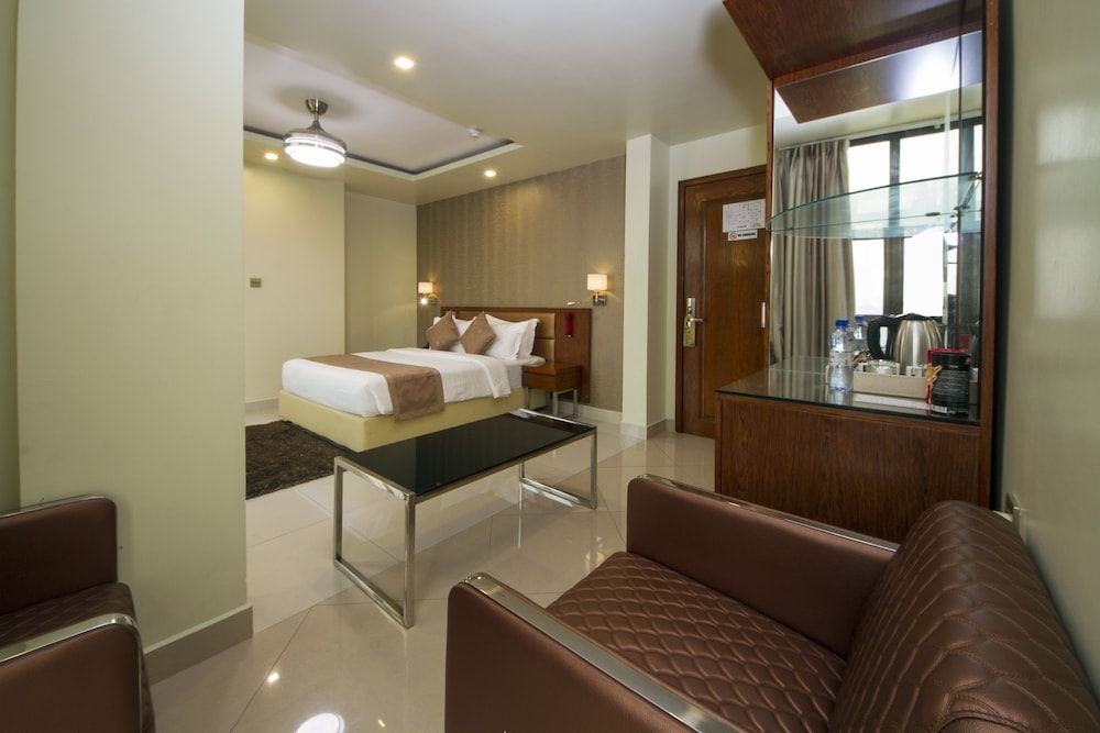 Unima Grand Executive Double Room (Free Airport Transfer) 3