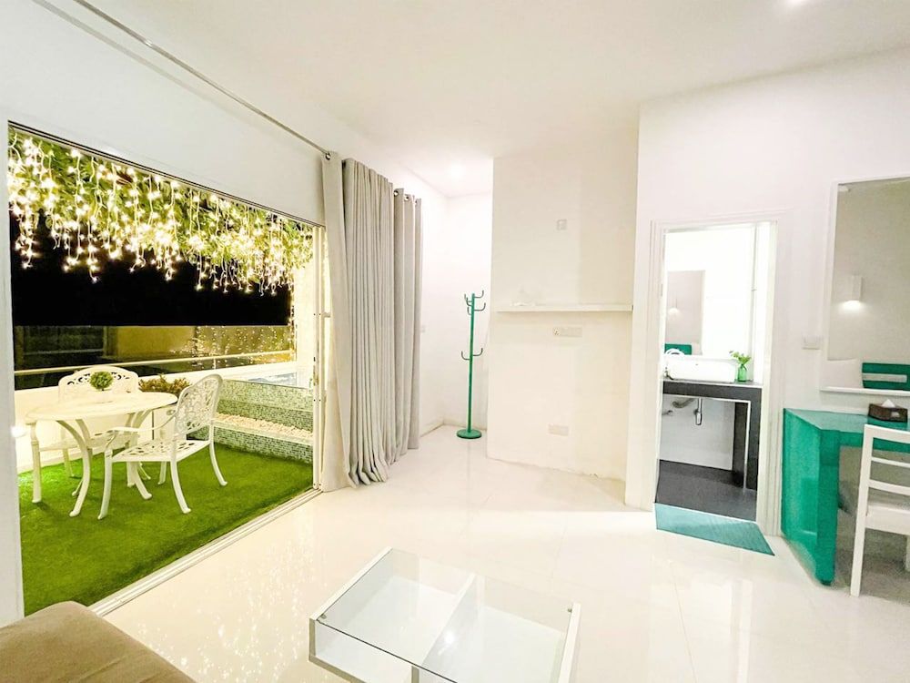 Planktons Beach Suite, Terrace, Ocean View 4