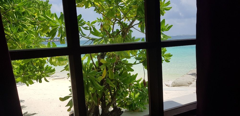 Lagoon View Maldives Luxury Double Room, 1 King Bed, Sea View 5