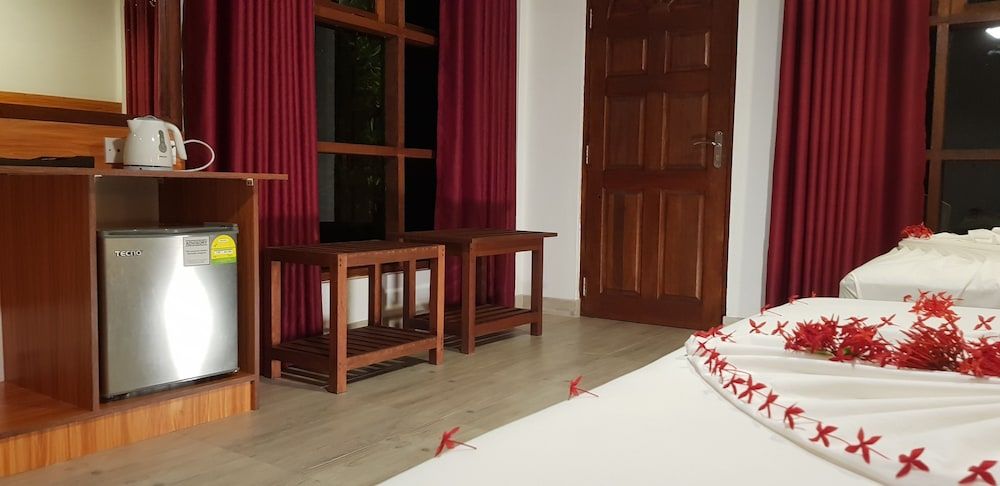 Lagoon View Maldives Luxury Double Room, 1 King Bed, Sea View 9