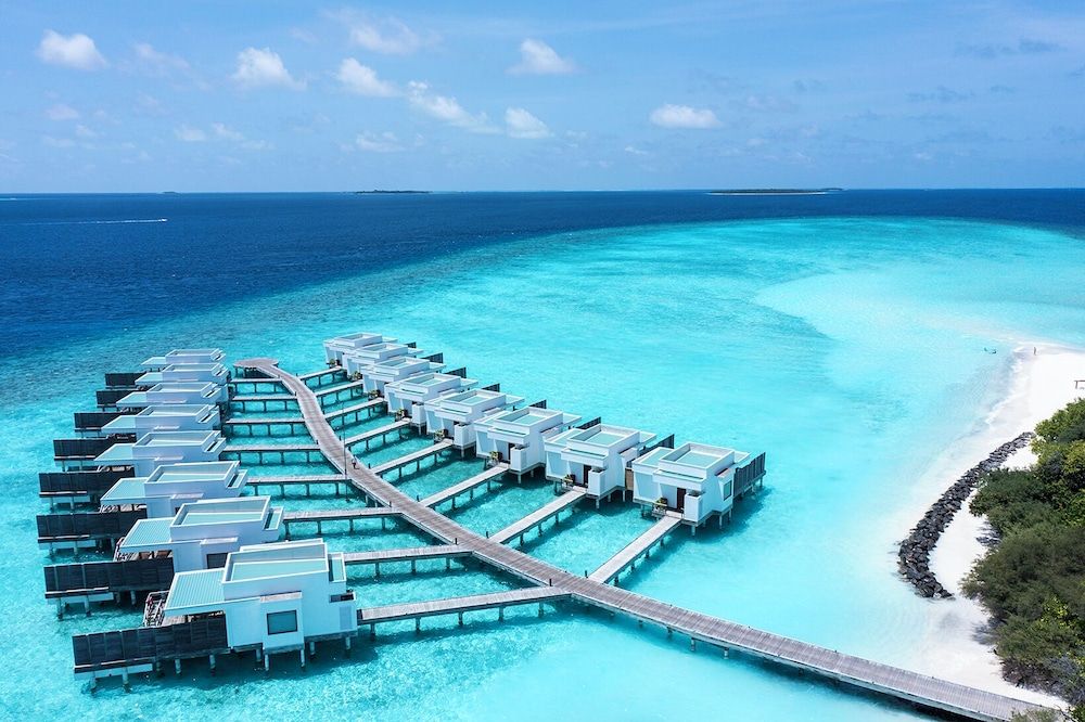 Lagoon Villa with Pool
