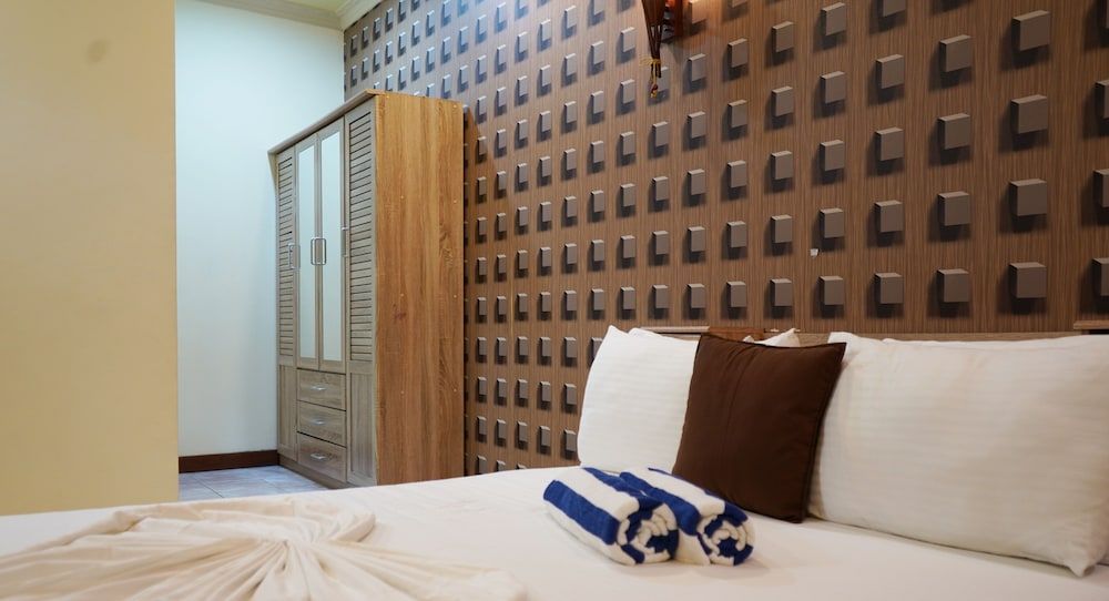 Banyan Villa Maldives Deluxe Room 8