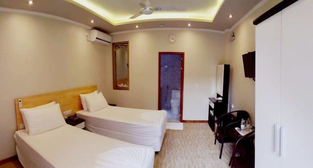 undefined White Sand Lodge 2