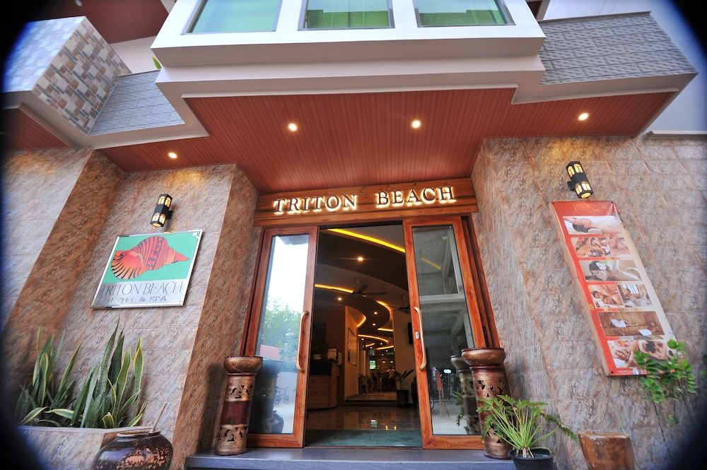undefined Triton Beach Hotel & Spa 5