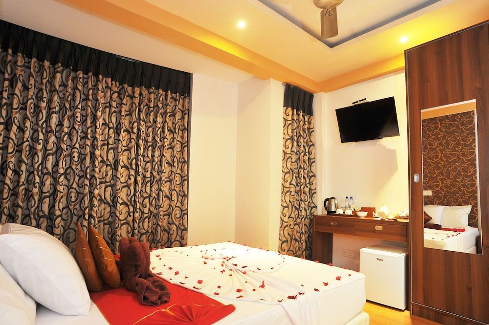Turquoise Residence by UI Deluxe Double/Twin Room with return airport transfers 3