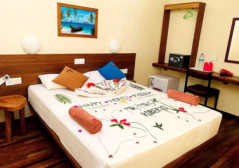 Deluxe Room, 1 Queen Bed
