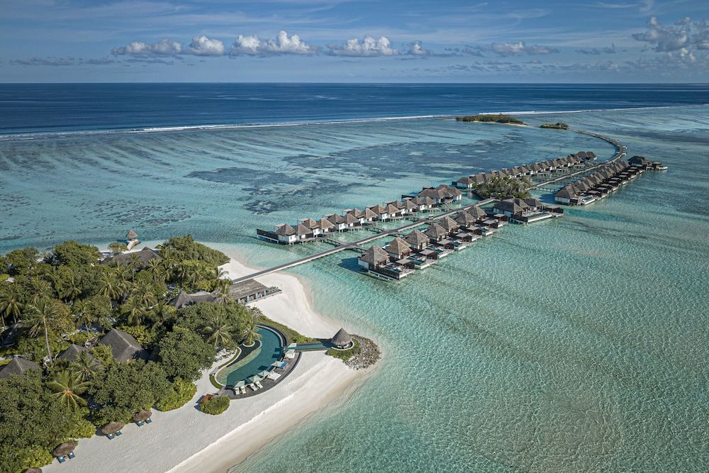 Four Seasons Kuda Huraa