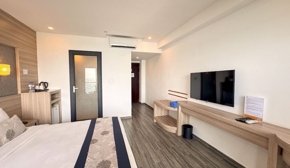 Kaani Grand Seaview Standard Double Room Sea View with Private Balcony 7