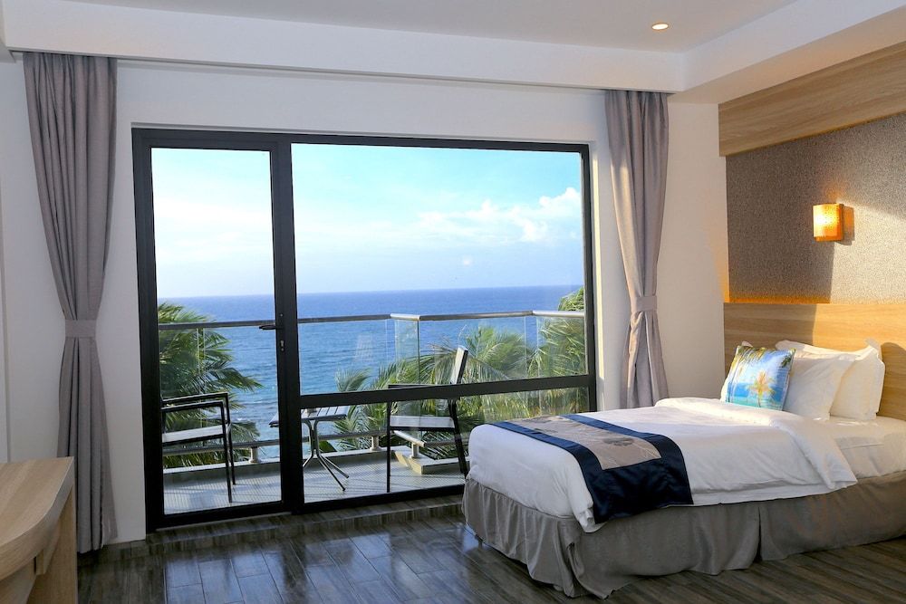 undefined Kaani Grand Seaview 8