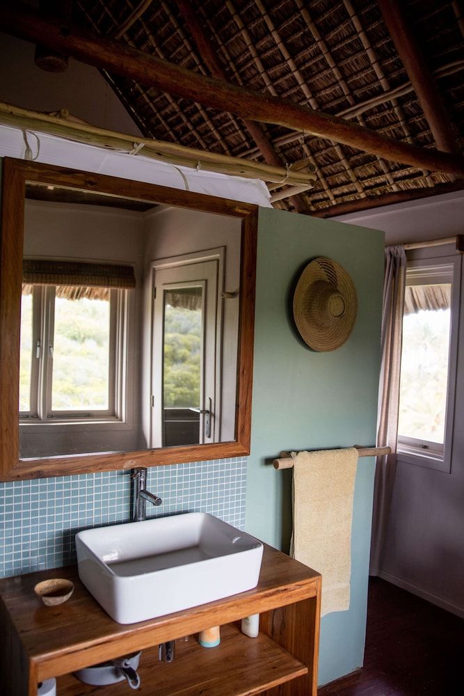 Travessia Beach Lodge