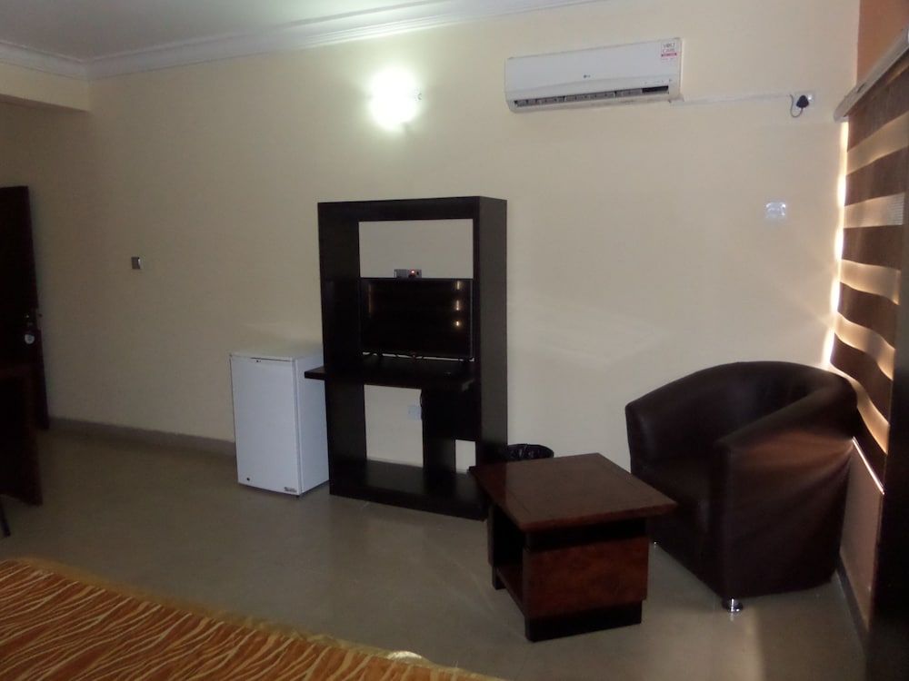 The Venetian Suites Executive Room, 1 King Bed 3