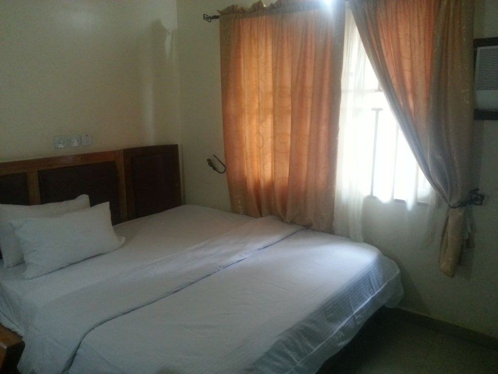 Definite Destiny Asaba Standard Single Room, 1 Bedroom, City View 2