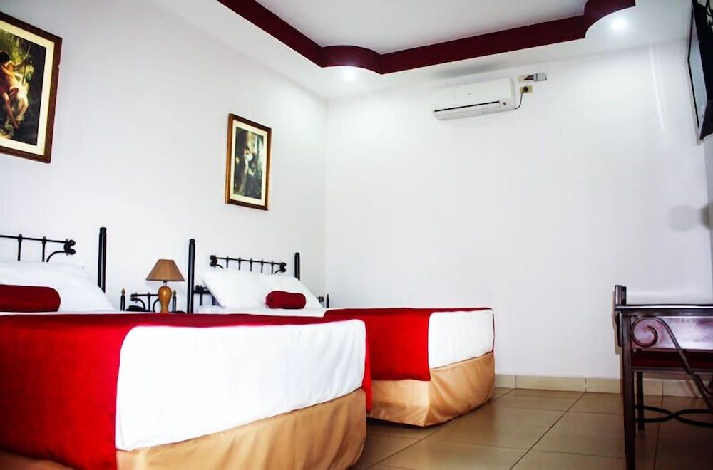 Double Room, 2 Queen Beds