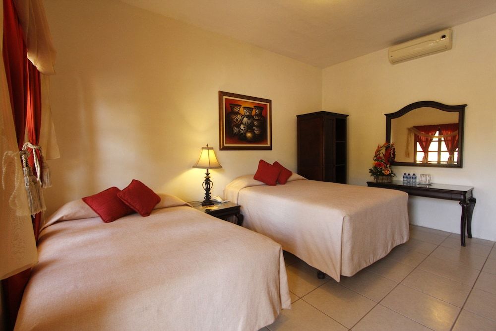 Standard Room, 2 Queen Beds