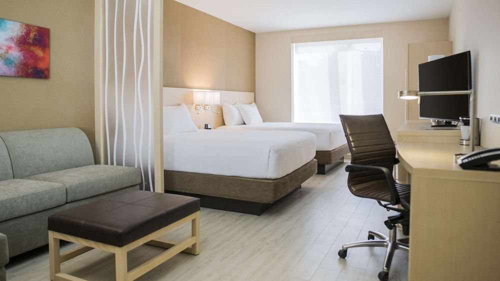 Room, 2 Queen Beds, View