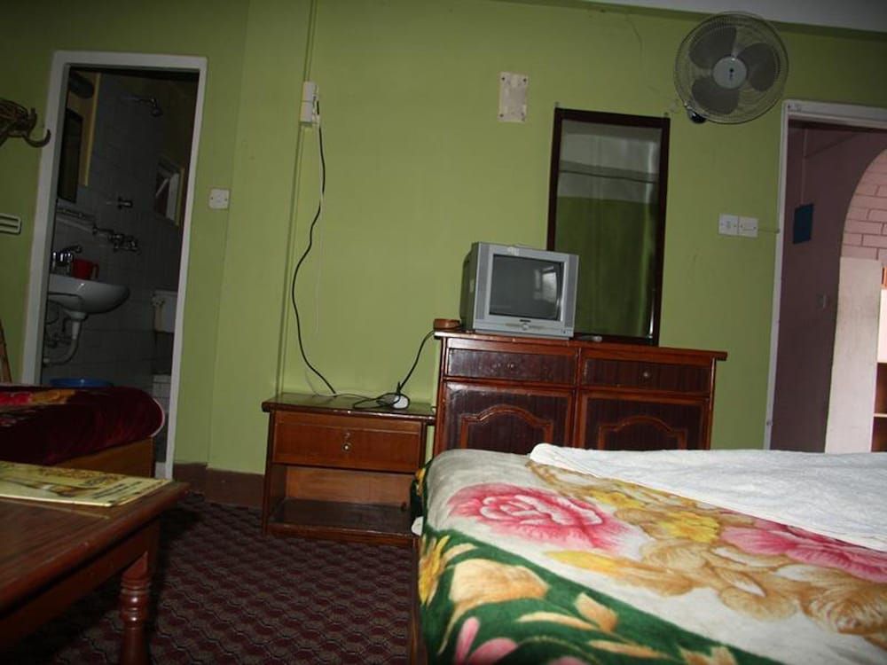 undefined Deutsch Home 7