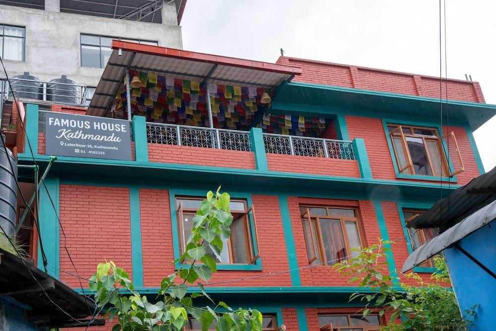 Famous House Kathmandu - Hostel