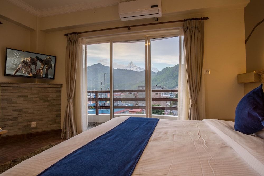 Hotel White Pearl Exclusive Double or Twin Room, 1 Bedroom, Lake View 4