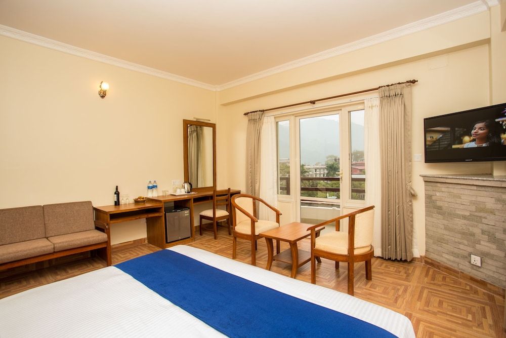 Hotel White Pearl Deluxe Room 2