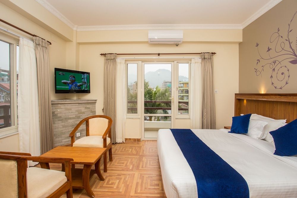 Hotel White Pearl Deluxe Room 6