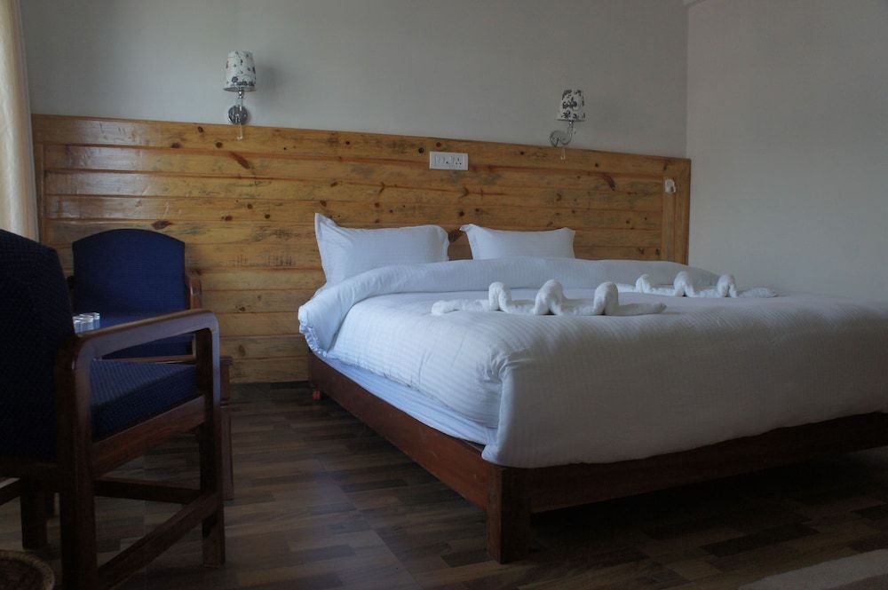 Tristar Hotel Deluxe Room 2