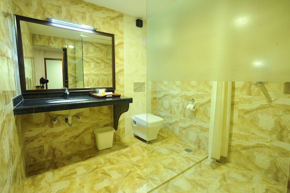 Vannasut Hotel and Spa Heritage Room 17