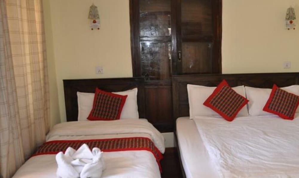 undefined Hotel Peace N Park 2