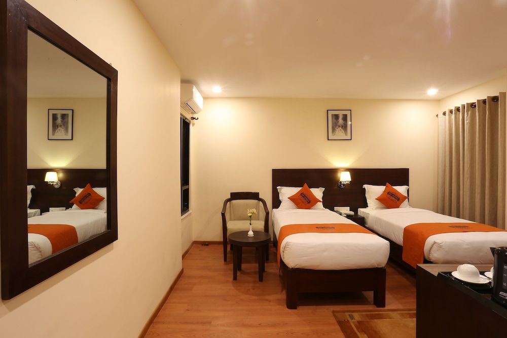 Hotel Jay Suites Deluxe Twin Room 12