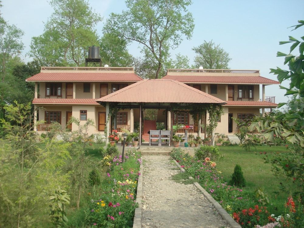 undefined River Bank Inn 6