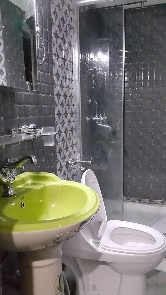 Hotel Bishram Economy Twin Room, Shared Bathroom 4