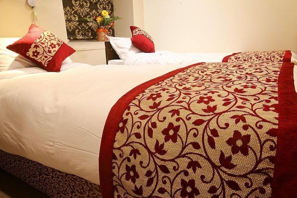 Hotel Heranya Deluxe Double Room, 1 Double Bed 8