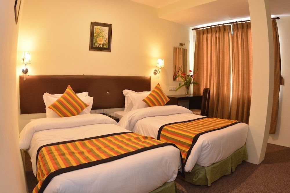 undefined Hotel Serenity 3