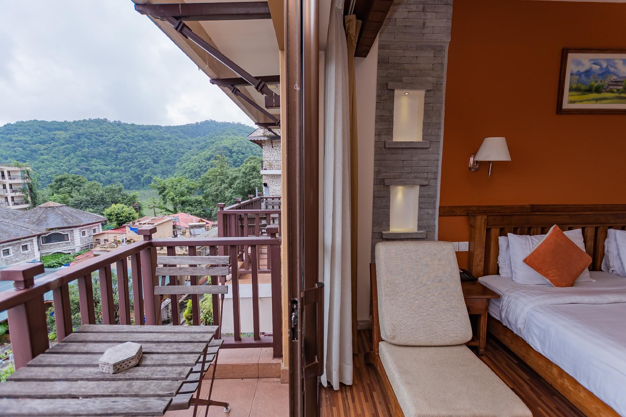 Pokhara Batika Deluxe Twin Room 6