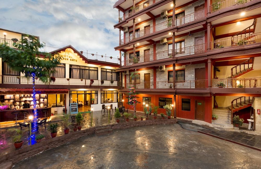 undefined Golden Gate Hotel 4