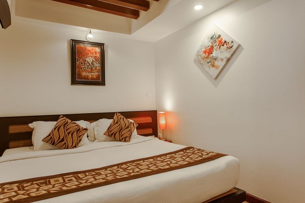 Hotel Shreesu Deluxe Room 3