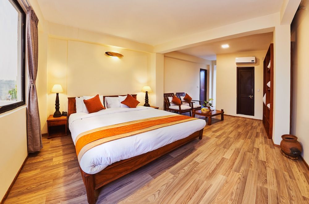 undefined Golden Temple Inn 8