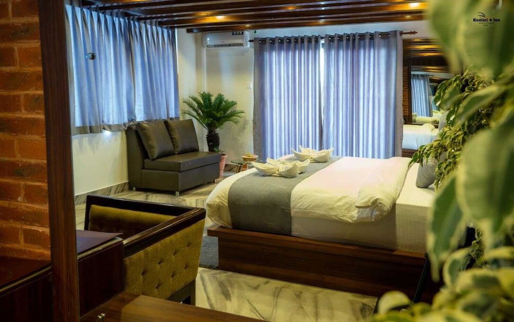 Luxury Suite