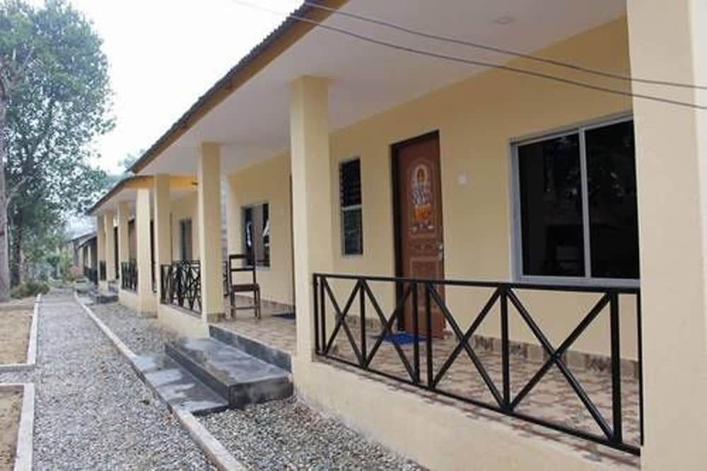 undefined Chitwan Safari Camp & Lodge 7