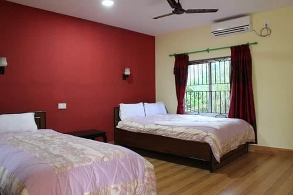 undefined Chitwan Safari Camp & Lodge