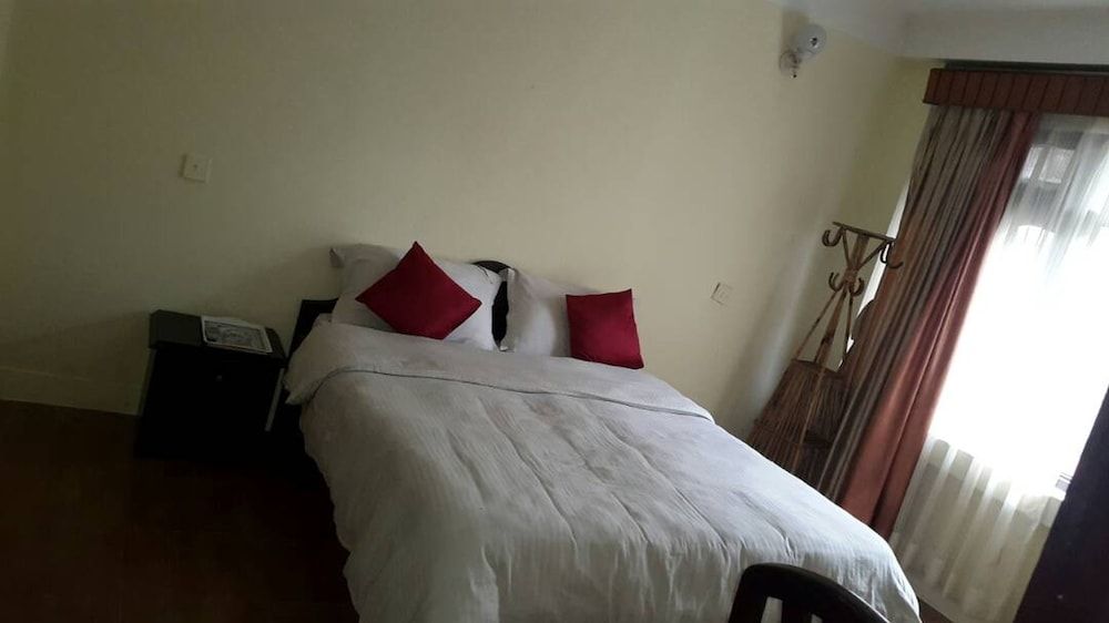 Everest Mount Holiday Deluxe Room 6