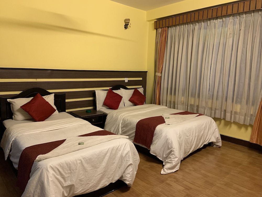 Everest Mount Holiday Deluxe Room 8