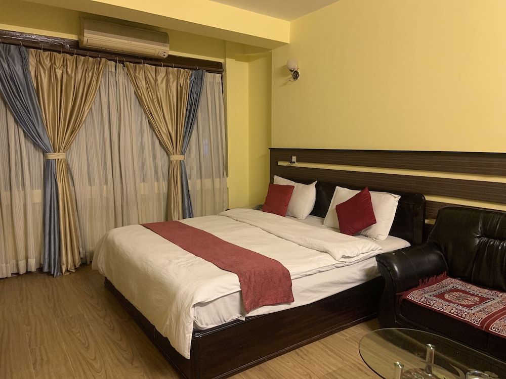 Everest Mount Holiday Deluxe Room 7