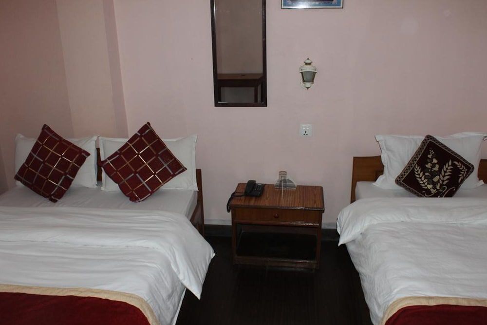 undefined Festoon Hotel 3