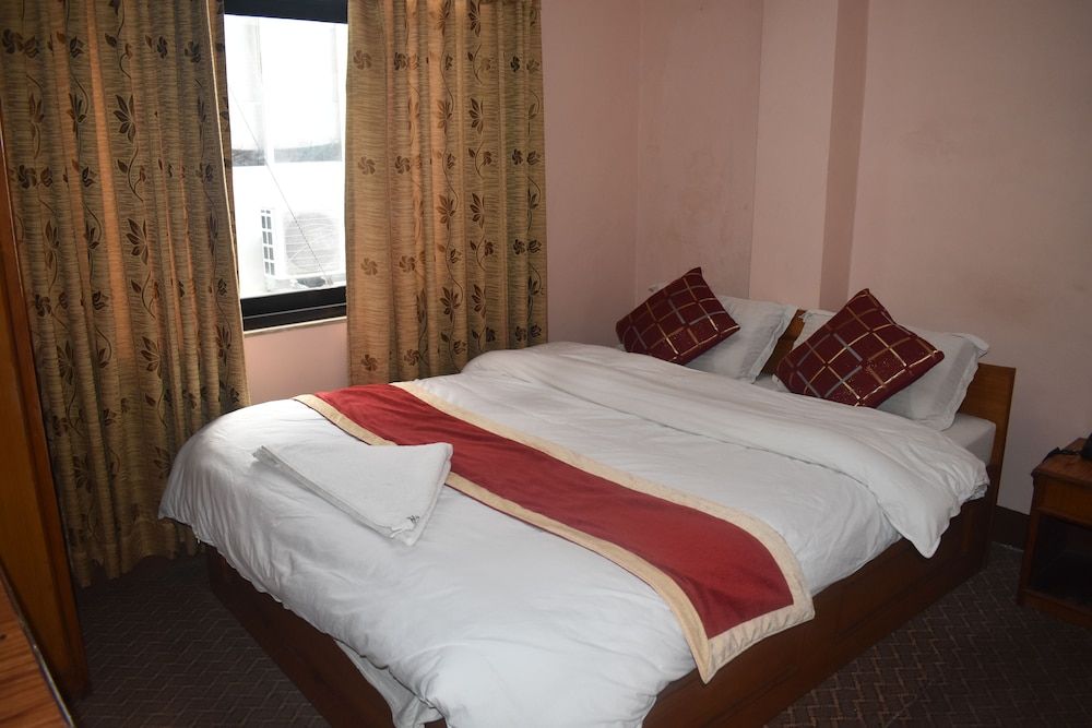 Festoon Hotel Standard Double Room 7