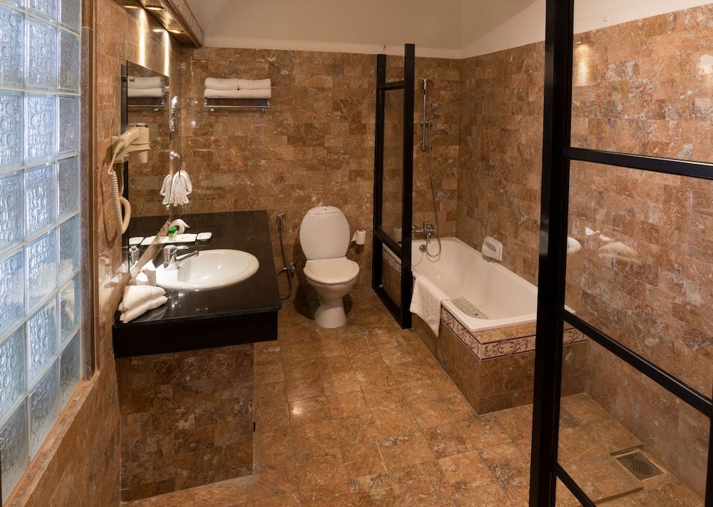 Junior Room, Non Smoking, Bathtub