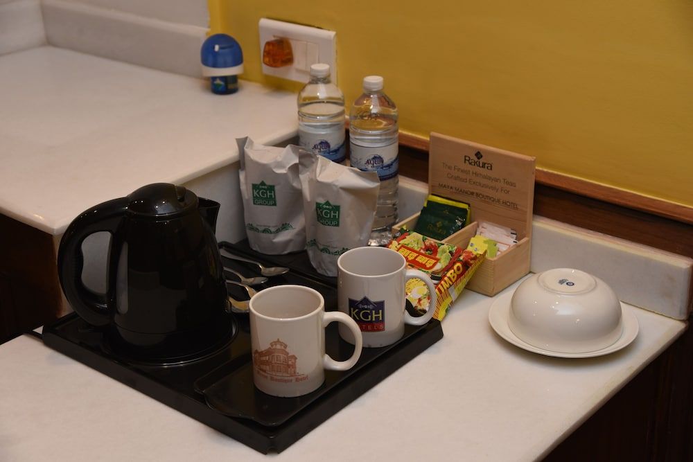 The Maya Manor Boutique by KGH Group Deluxe Room, 1 Bedroom, Non Smoking, Bathtub 7